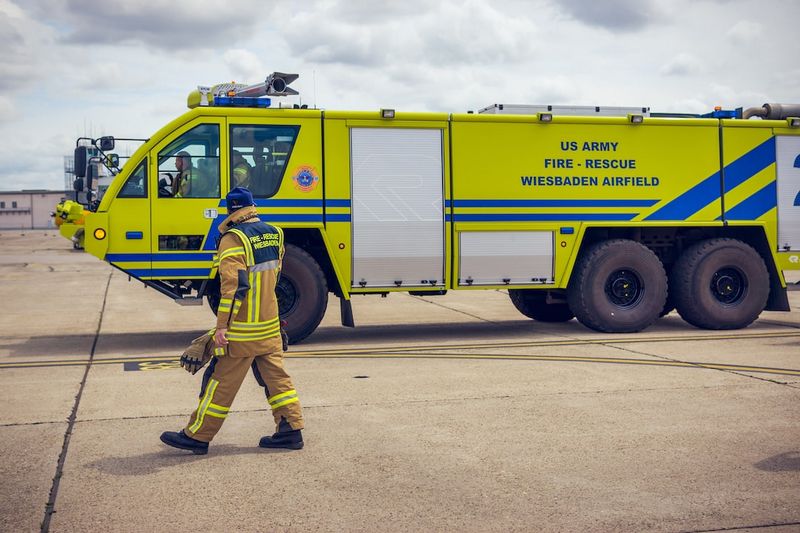 Feuerinferno: Verletzte bei Brand in Karls Erlebnis-DorfBrand,KarlsErlebnis-Dorf,Feuerinferno,Verletzte