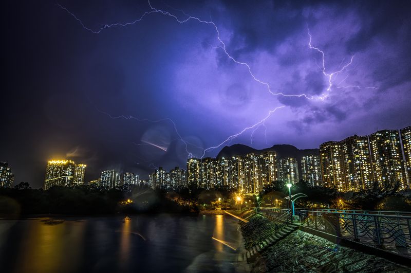 Wetterchaos und Gewitter: Wie man sich vorbereiten kannWetterwarnung,Unwetter,Vorbereitung,Gewitter,Sicherheitstipps