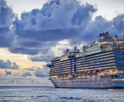 Kreuzfahrtschiff "Carnival Jubilee" verlässt die Meyer Werft in stillem Abschied Kreuzfahrtschiff,CarnivalJubilee,MeyerWerft,Abschied