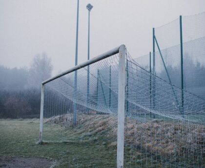 FCN: Rechtsverteidiger Jan Gyamerah war nach dem 1:5-Debakel am Boden zerstört - Wie geht es weiter? Title in German: "FCN: Jan Gyamerah am Boden zerstört - Was kommt als nächstes?"5-Debakel,Bodenzerstört,Weiterentwicklung